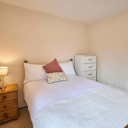 Host & - Trinity Way Holiday home *