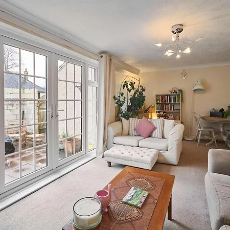 Holiday home Host & - Trinity Way